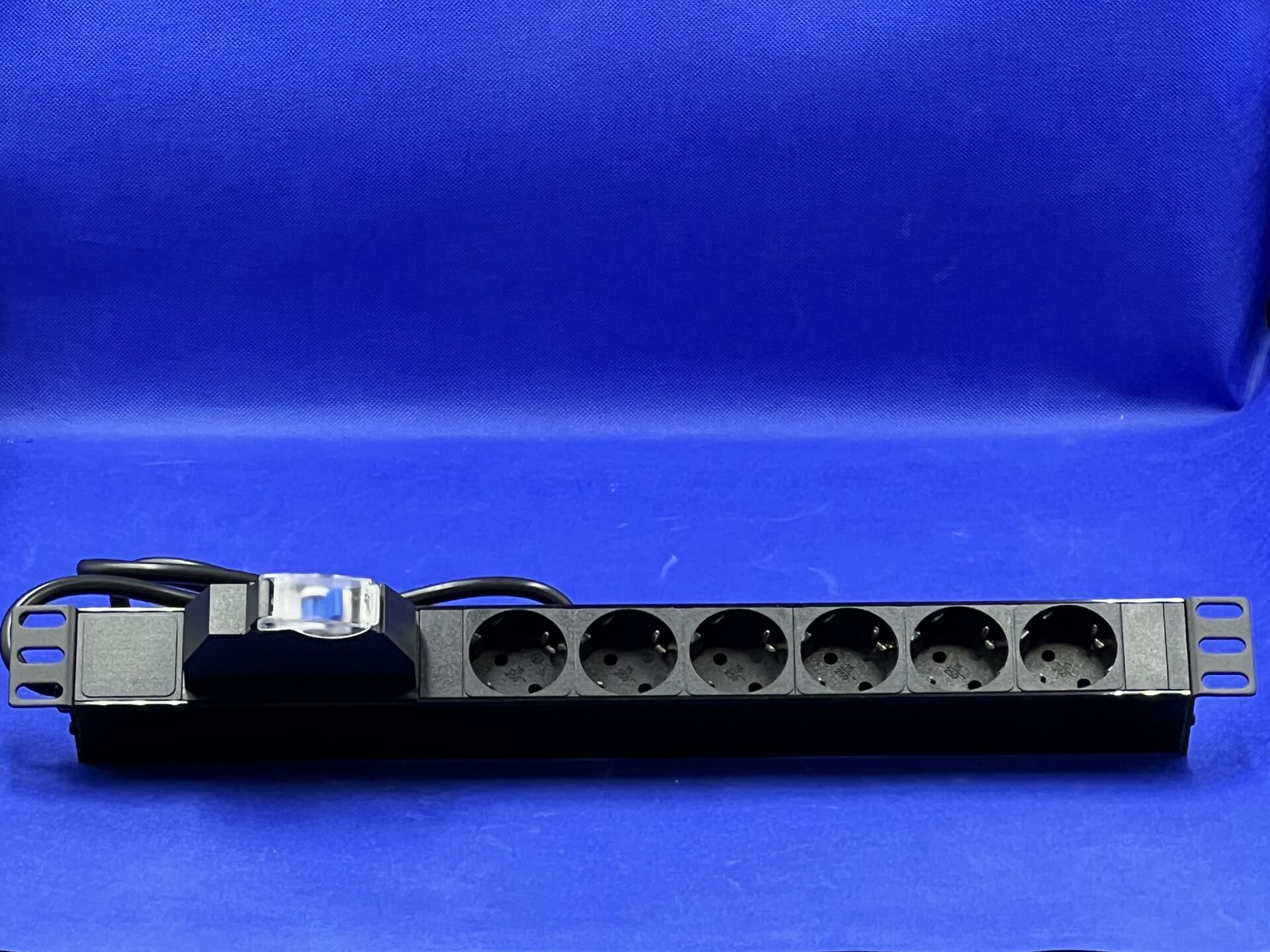 LANDE 1U 19 INCH 6-(DIN49440) PRİZ - C/W TEK SİGORTALI (6'LI PRİZ)