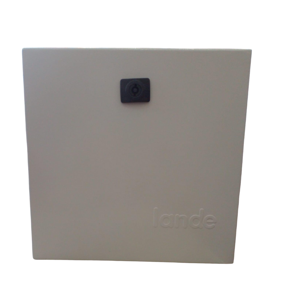LANDE MONTAJLI 30 X 30 X 20 DUVAR TIPI PANO KABİNET (METAL KAPAK/A - BEYAZ)